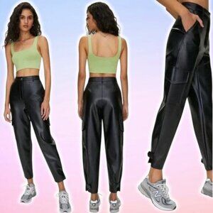 WILFRED FREE Aritzia Modern High-Rise Vegan Leather Black Cargo Pant Sz 00